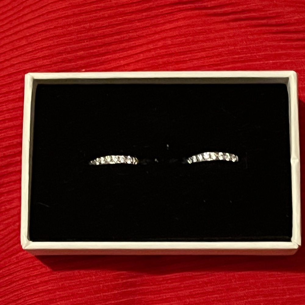 Maison Miru Silver Elegant Silver Tone Earrings - Picture 13 of 17